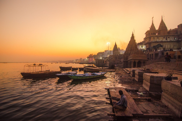 The spiritual capital of India, Varanasi is famous for its ghats along the Ganges River. Witness morning and evening rituals, visit temples and take a boat ride along the river.