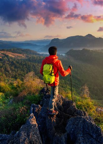 backpacker-standing-sunrise-viewpoint-ja-bo-village-mae-hong-son-province-thailand